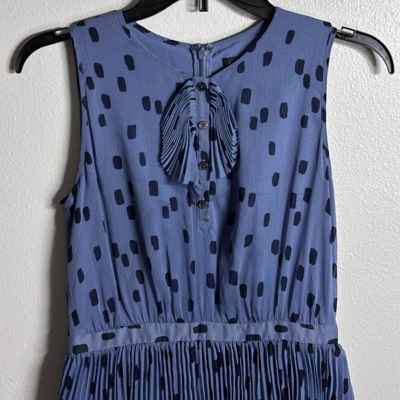 Banana Republic Women Blue Polka Dot Sleeveless Dress Chiffon size 0 - Picture 3 of 8